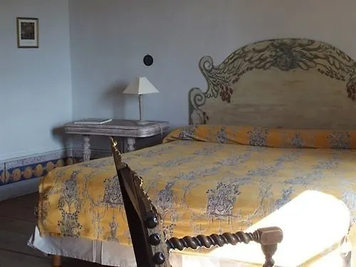 Château des Marcilly Talaru Chalmazel-Jeansagniere Hébergement de vacances
